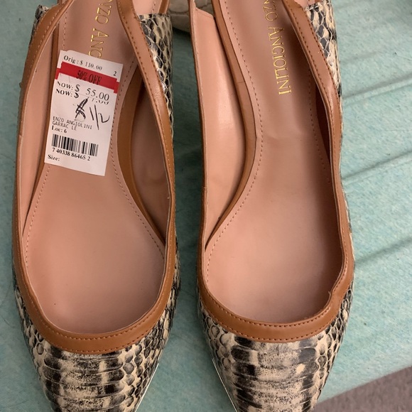 Womens shoes - Picture 2 of 11